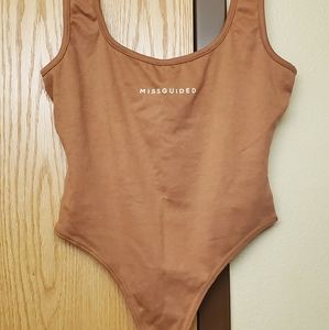 MISSGUIDED Camel Scoop Neck Bodysuit